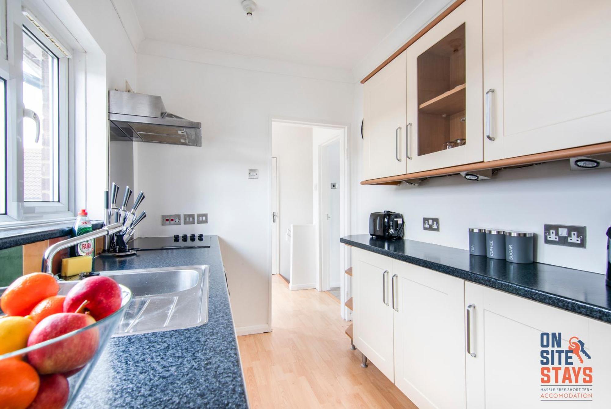 Onsitestays - Cosy 2-Bedroom Apartment With Private Entrance & Long Stay Prices Gravesend Zewnętrze zdjęcie
