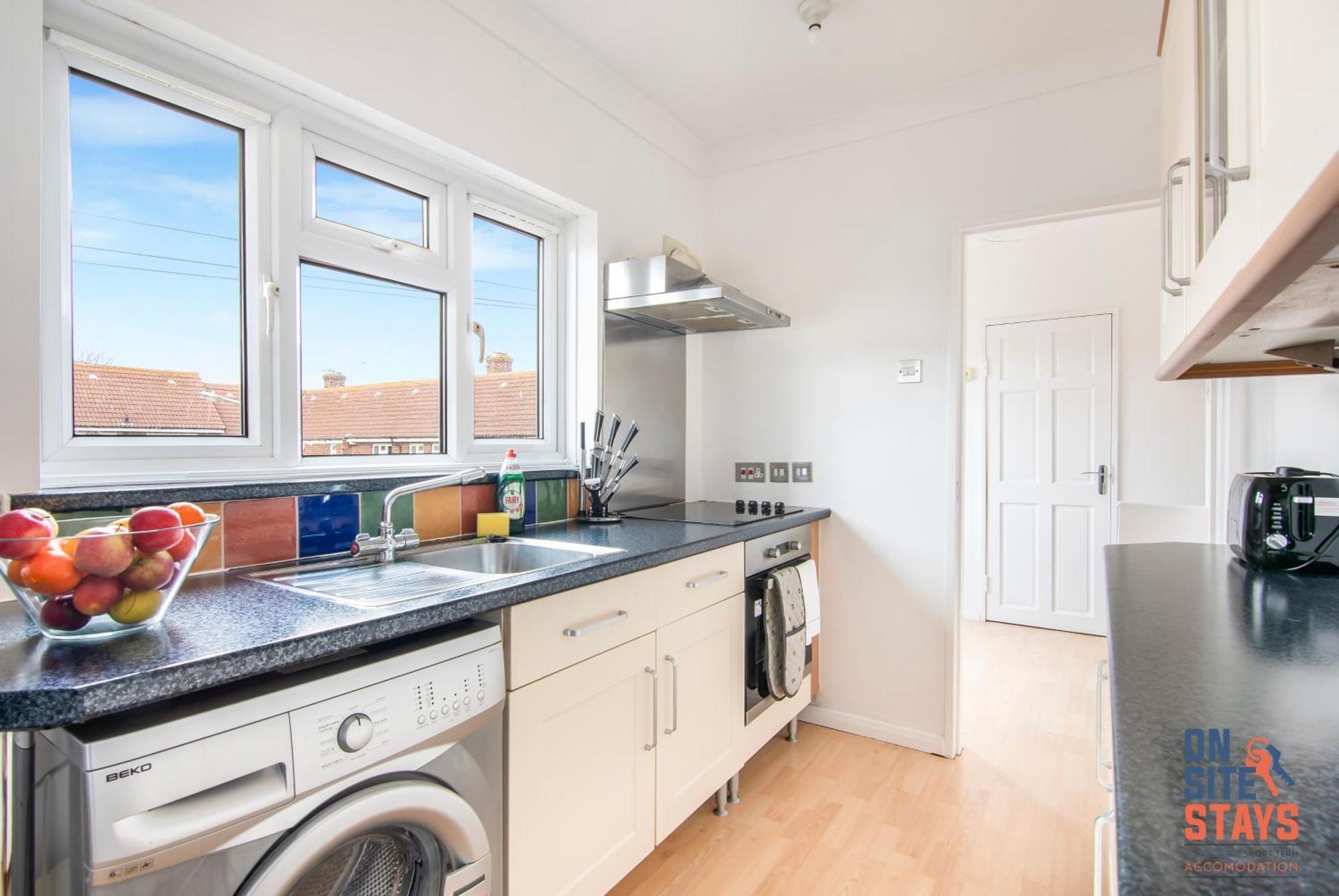 Onsitestays - Cosy 2-Bedroom Apartment With Private Entrance & Long Stay Prices Gravesend Zewnętrze zdjęcie