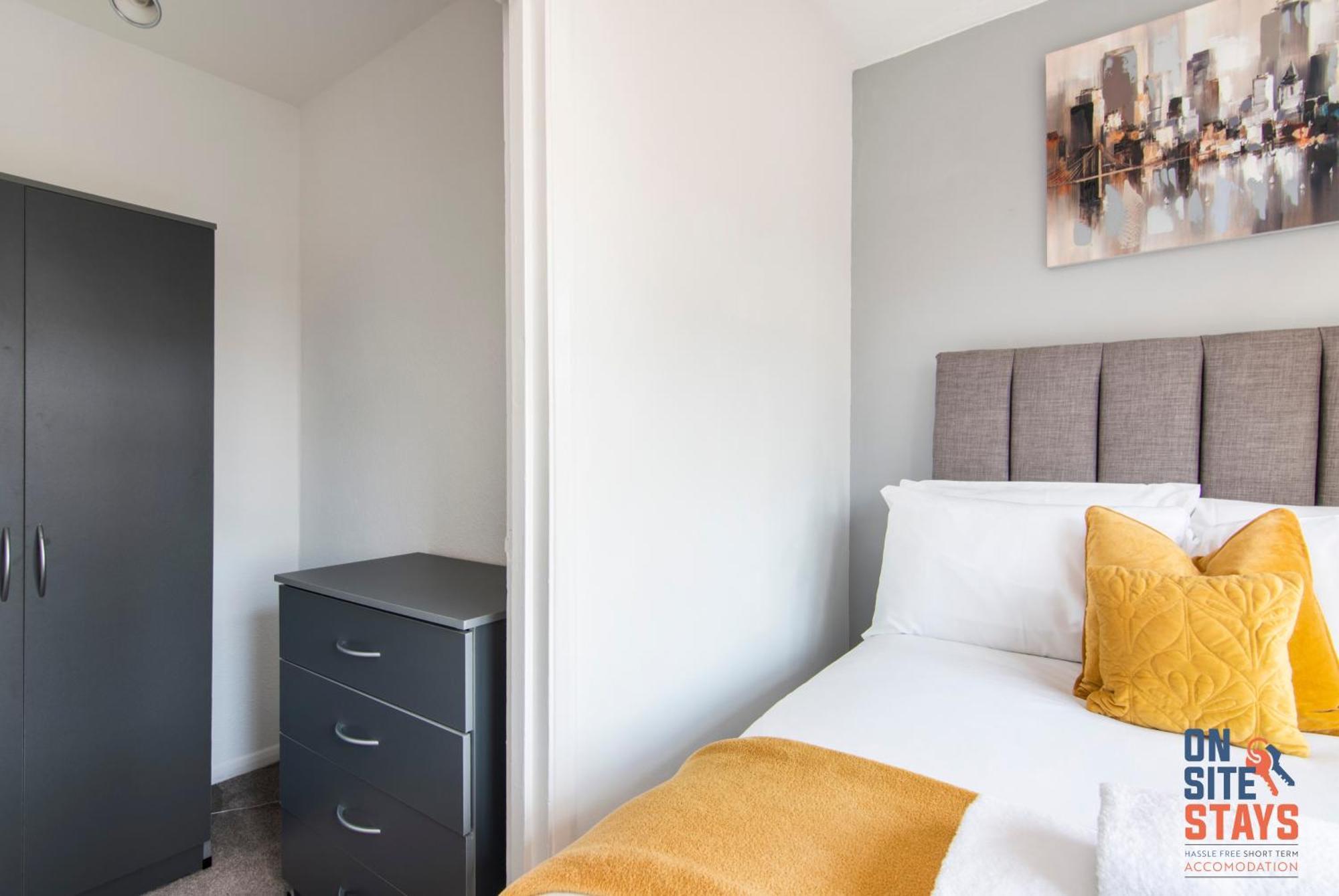 Onsitestays - Cosy 2-Bedroom Apartment With Private Entrance & Long Stay Prices Gravesend Zewnętrze zdjęcie